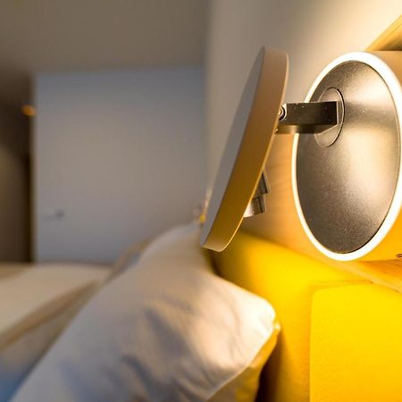 פבלוב Wellness Hotel Iris מראה חיצוני תמונה